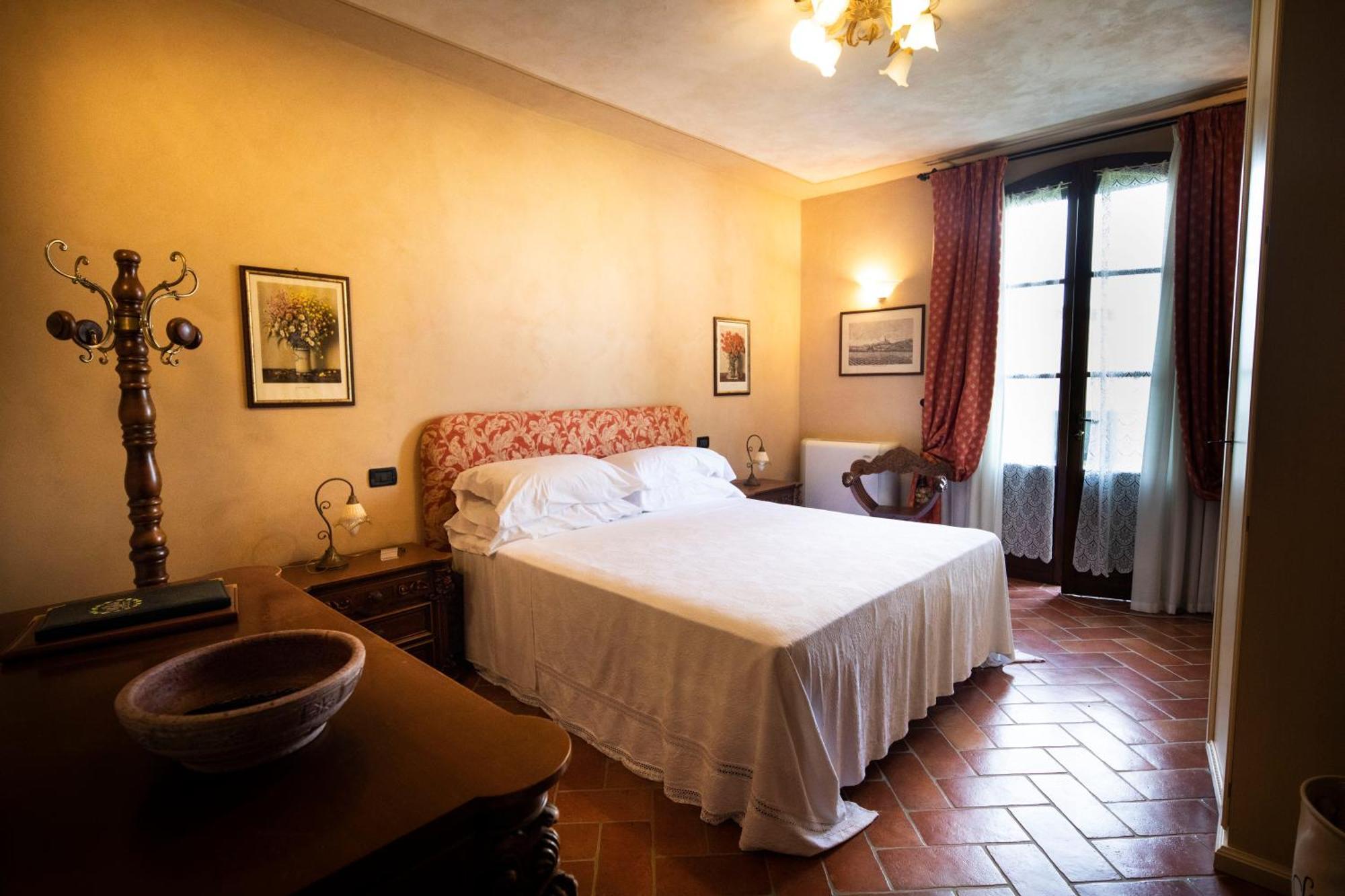 Villa Delia Hotel And Cooking School Rivoli  Bagian luar foto